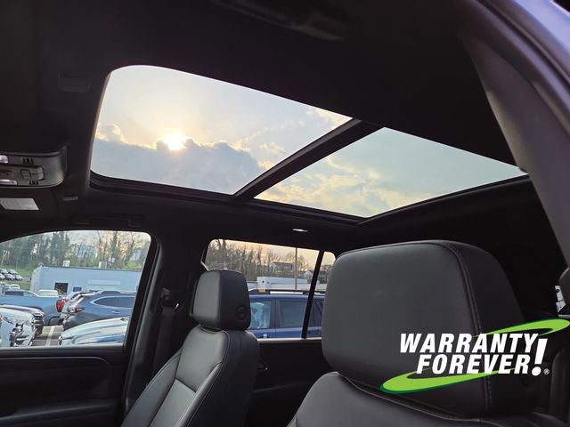 Used 2024 Chevrolet Tahoe Z71 w/ Luxury Package image 13