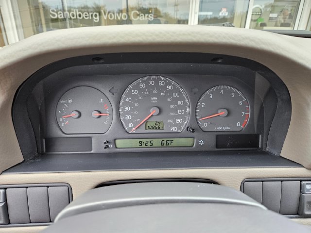 Used 1999 Volvo V70 AWD image 22