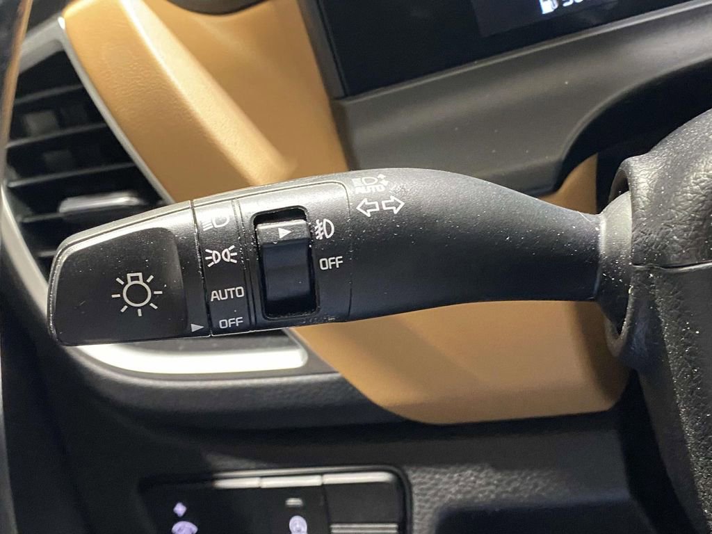 Used 2024 Kia Seltos EX image 23