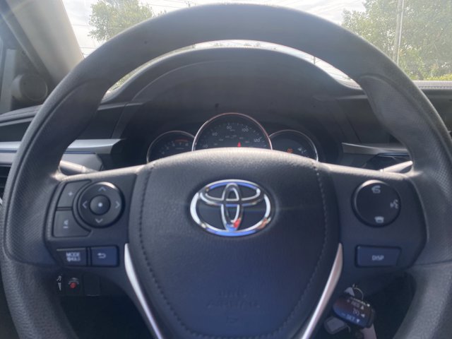 Used 2014 Toyota Corolla LE FWD image 13