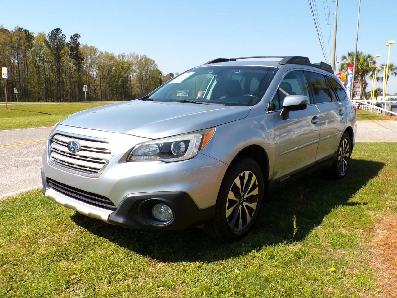 Used 2017 Subaru Outback 2.5i Limited image 4