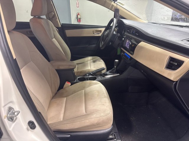 Used 2014 Toyota Corolla LE image 17