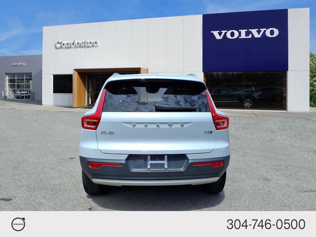 Used 2020 Volvo XC40 T5 Momentum w/ Protection Package AWD/4WD image 4