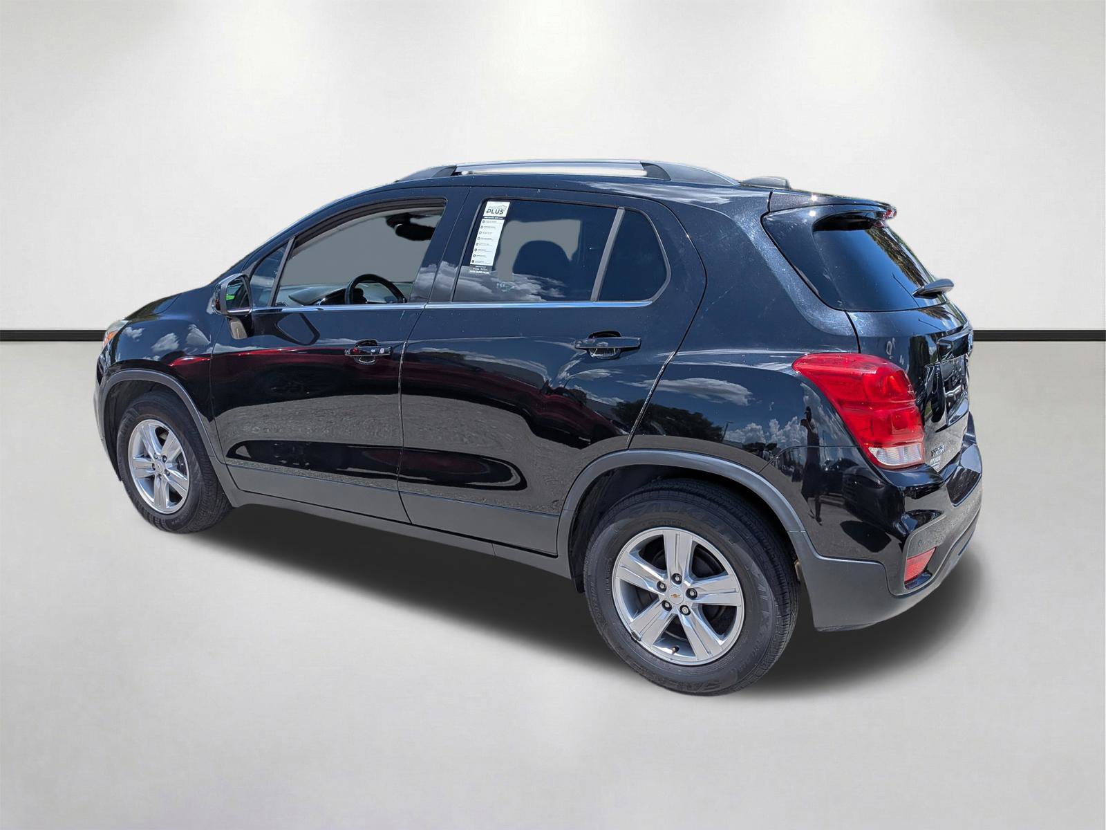 Used 2020 Chevrolet Trax LT w/ Driver Confidence Package FWD image 6