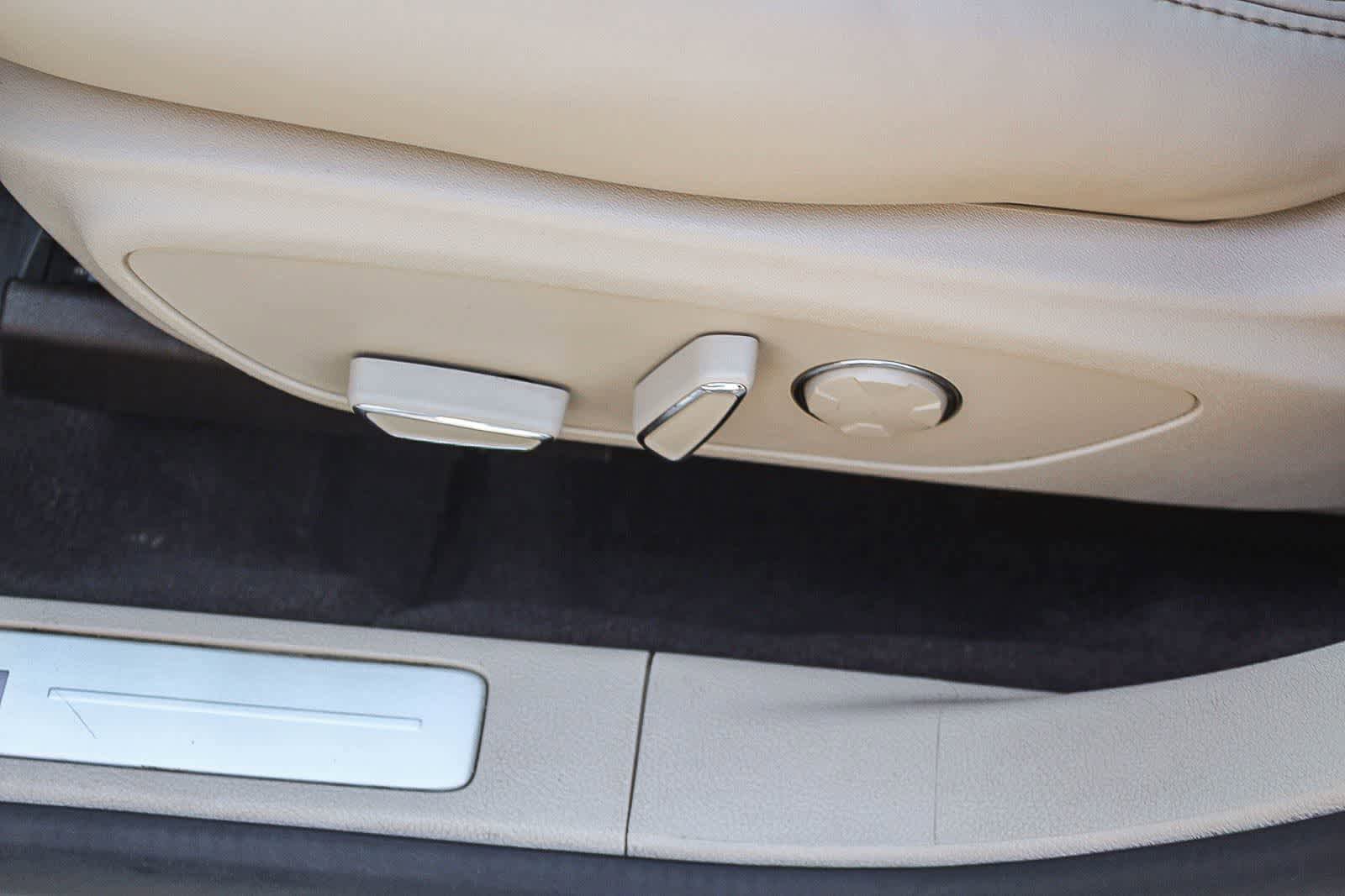 Used 2019 Lincoln MKZ Reserve w/ Reserve Plus Package FWD image 28