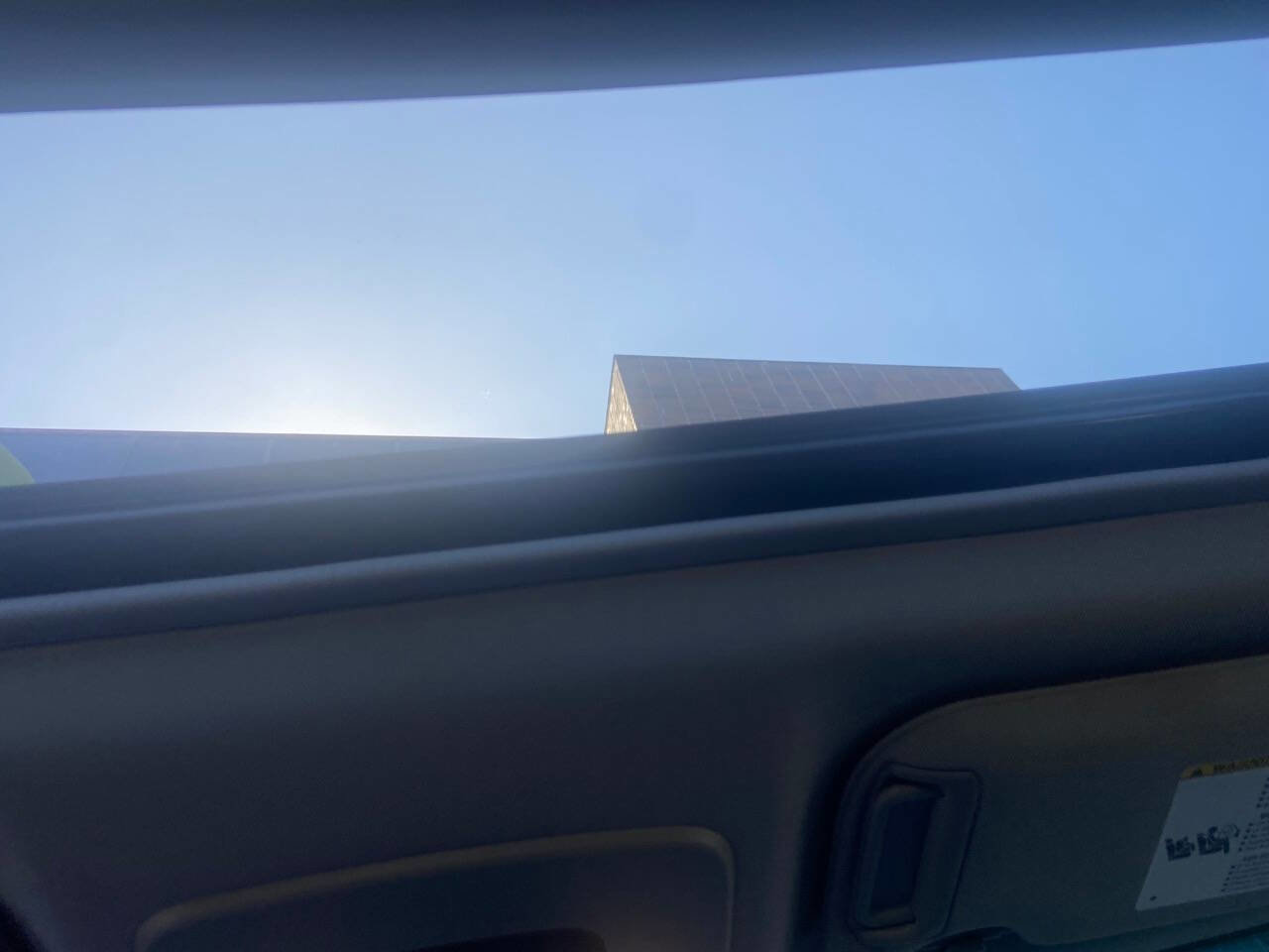 Used 2020 Toyota Camry SE image 27