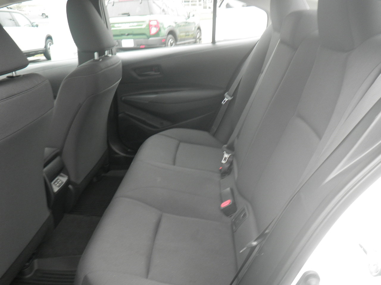 Used 2025 Toyota Corolla LE FWD image 17