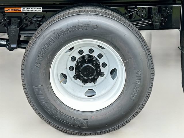 New 2027 Ford F750 2WD Crew Cab Super Duty image 18