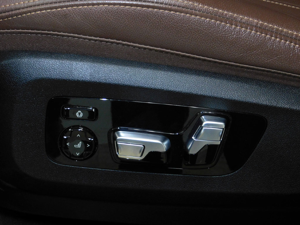 Used 2022 BMW X7 xDrive40i AWD/4WD image 35