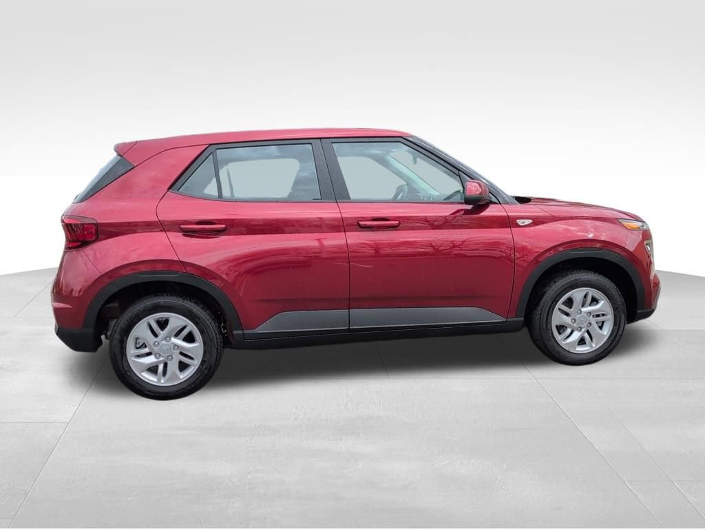 New 2026 Hyundai Venue SE FWD image 8