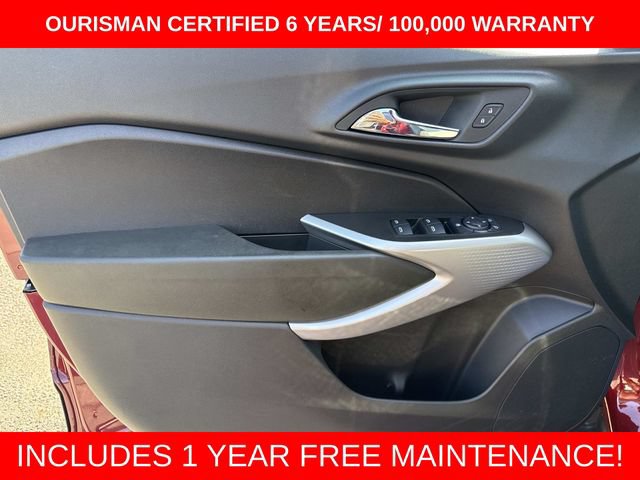 Used 2024 Chevrolet Trax RS FWD image 19