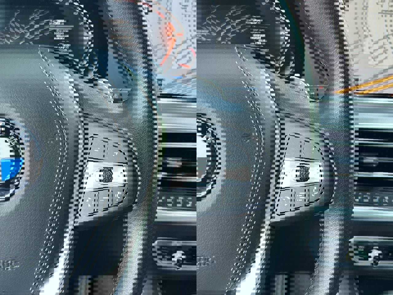 Used 2023 BMW X5 sDrive40i w/ Premium Package image 11