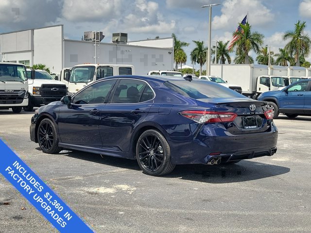 Used 2021 Toyota Camry XSE FWD image 5