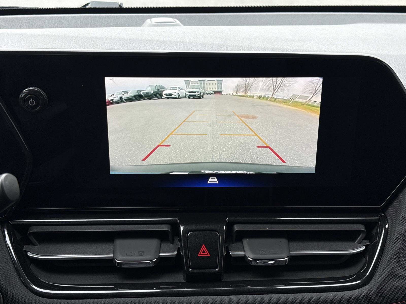 Used 2025 Chevrolet TrailBlazer RS w/ Driver Confidence Package image 4