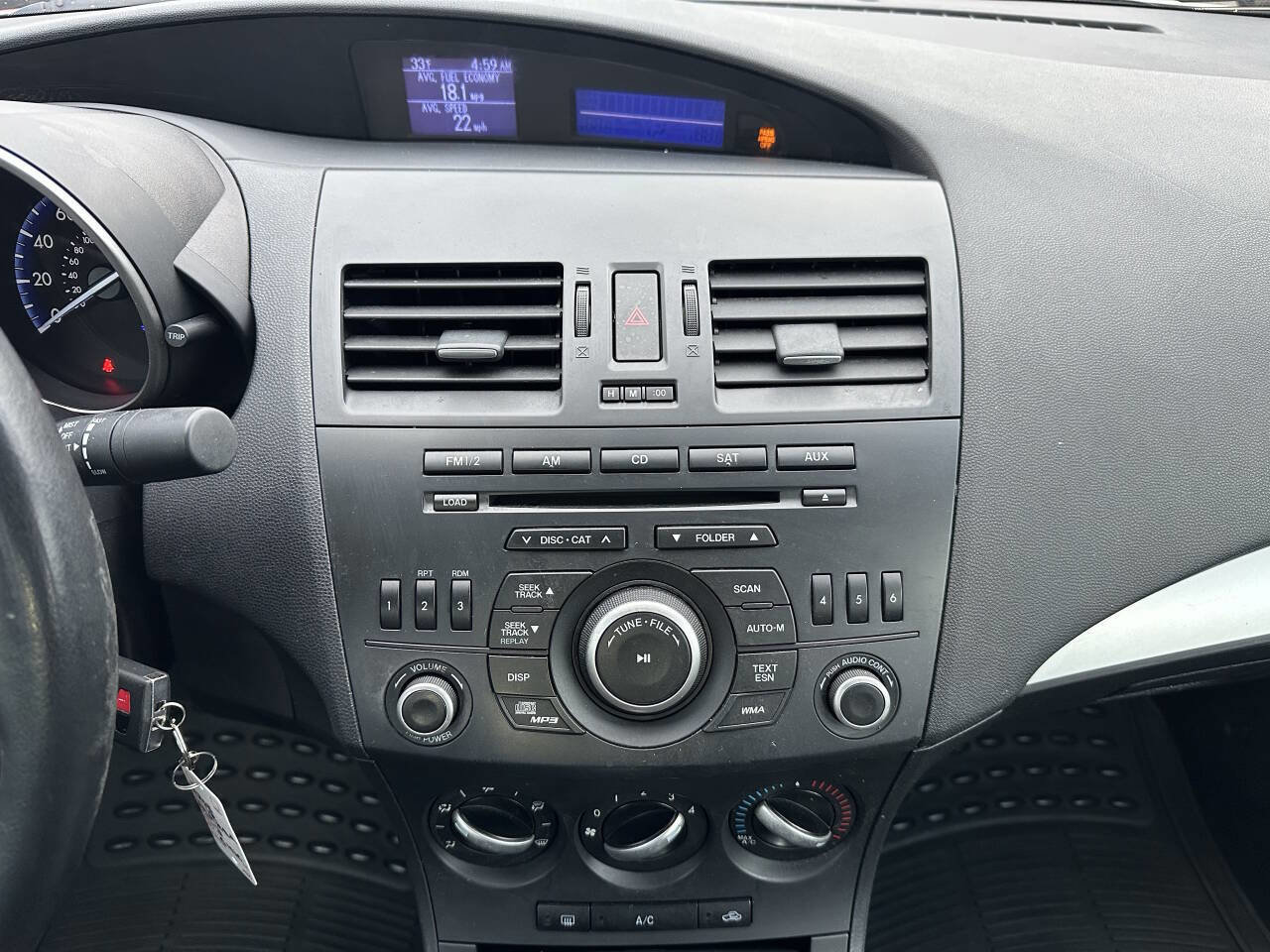 Used 2012 MAZDA MAZDA3 i Touring image 15