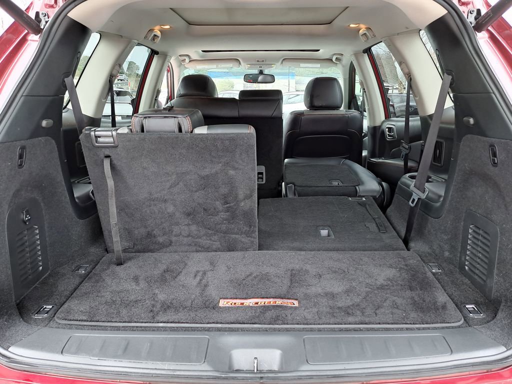 Used 2020 Nissan Pathfinder SL image 29