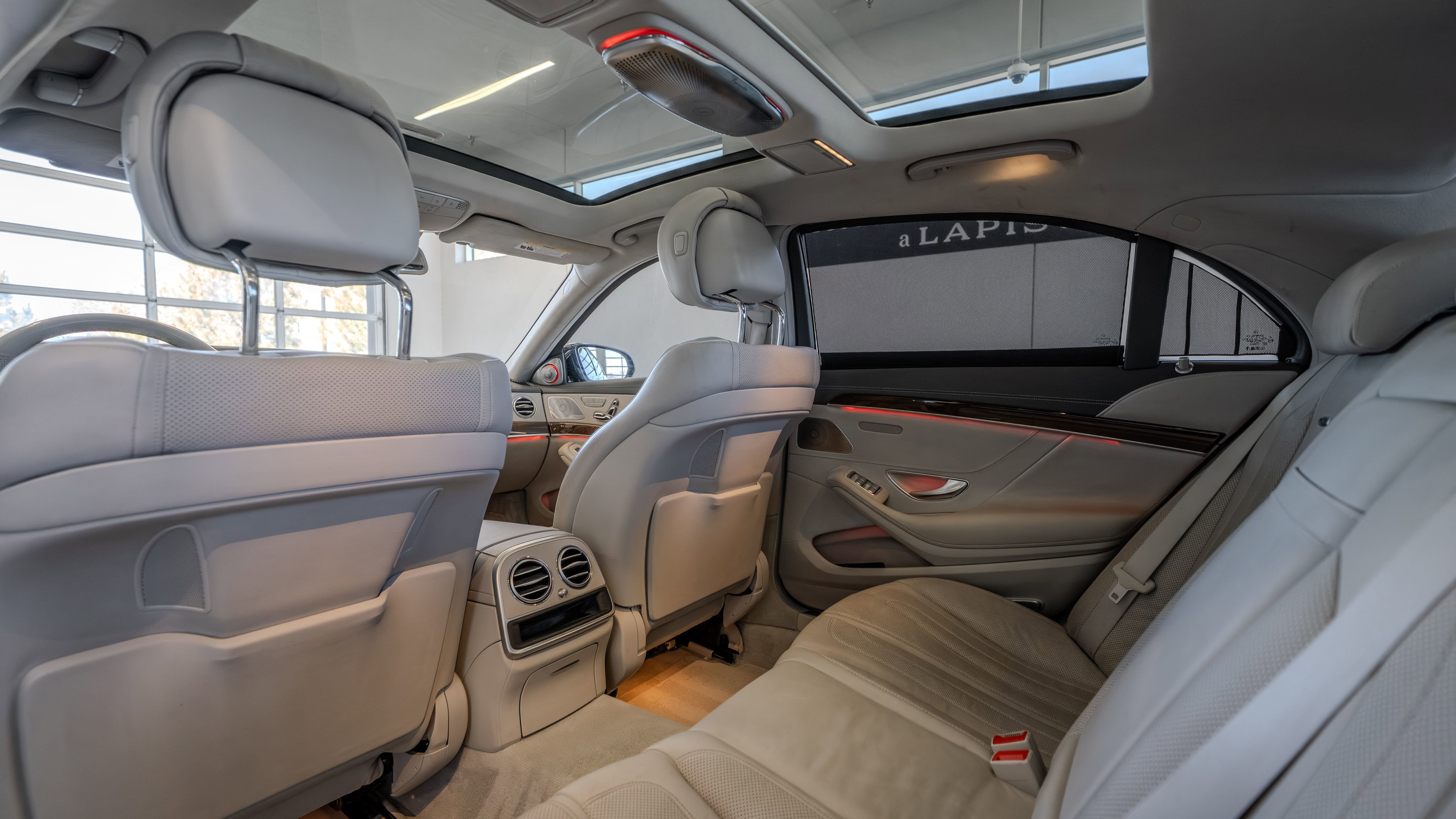 Used 2015 Mercedes-Benz S 63 AMG 4MATIC Sedan image 26