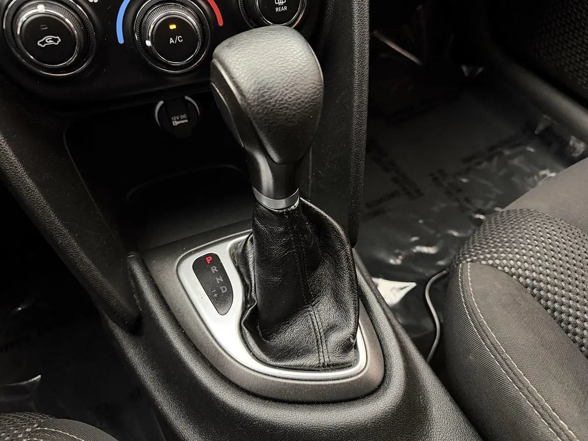 Used 2016 Dodge Dart SXT FWD image 11