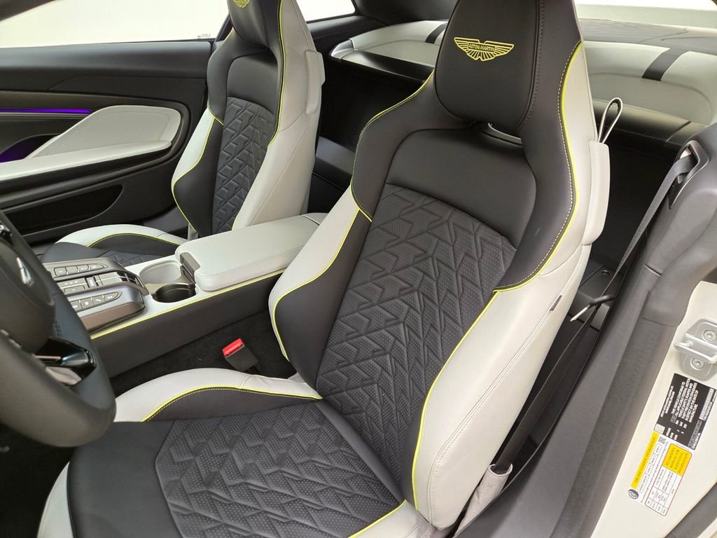 New 2025 Aston Martin Vanquish RWD image 29