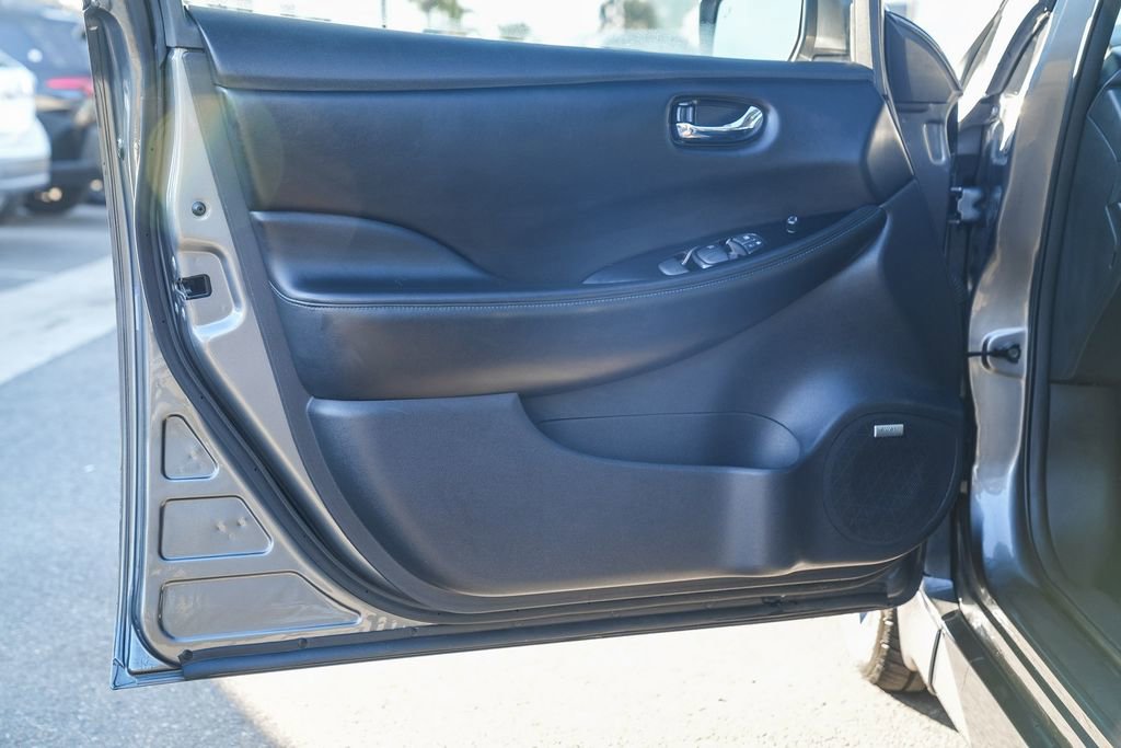 Used 2018 Nissan Leaf SL w/ SL Technology Package image 22