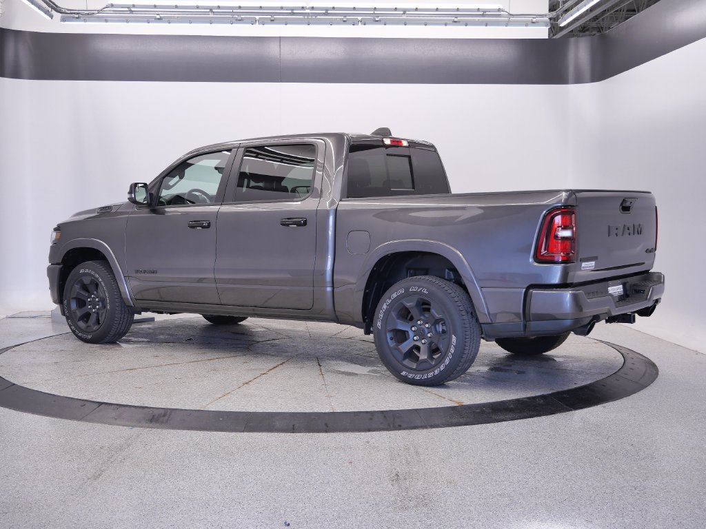 Used 2025 RAM 1500 Big Horn AWD/4WD image 3
