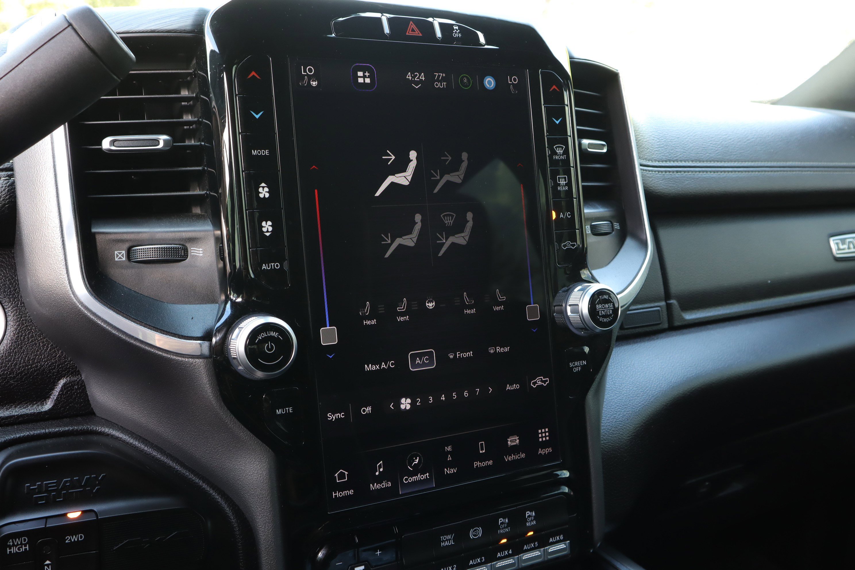 Used 2024 RAM 2500 Laramie w/ Night Edition image 14