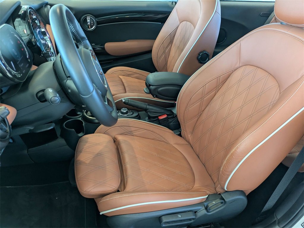 Used 2024 MINI Cooper S image 16