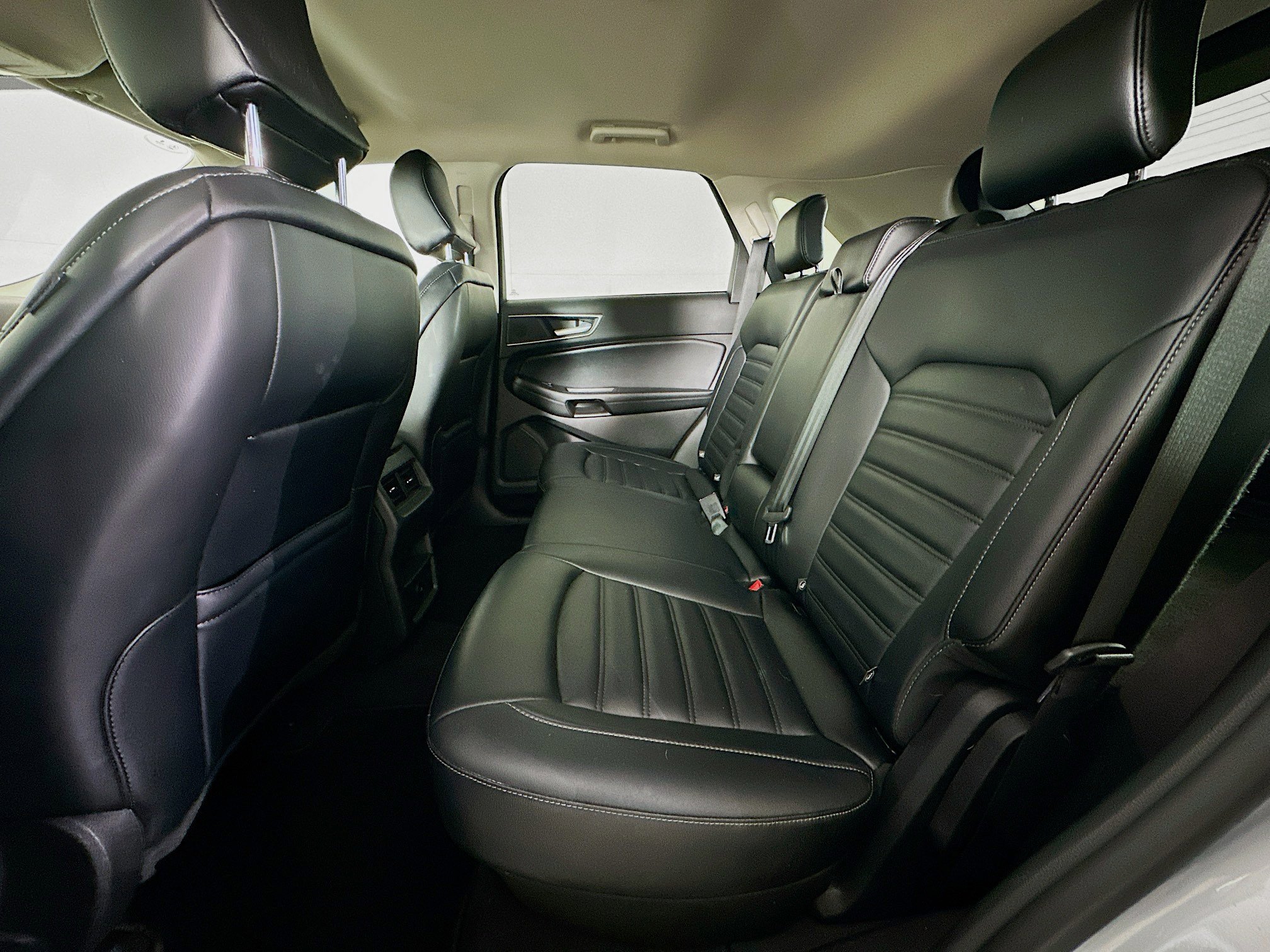 Used 2024 Ford Edge SEL image 27