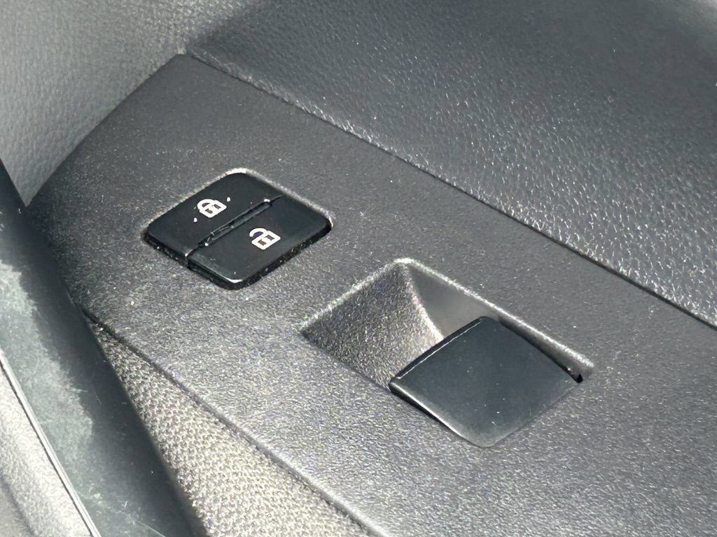 Used 2024 Toyota Corolla LE FWD image 30