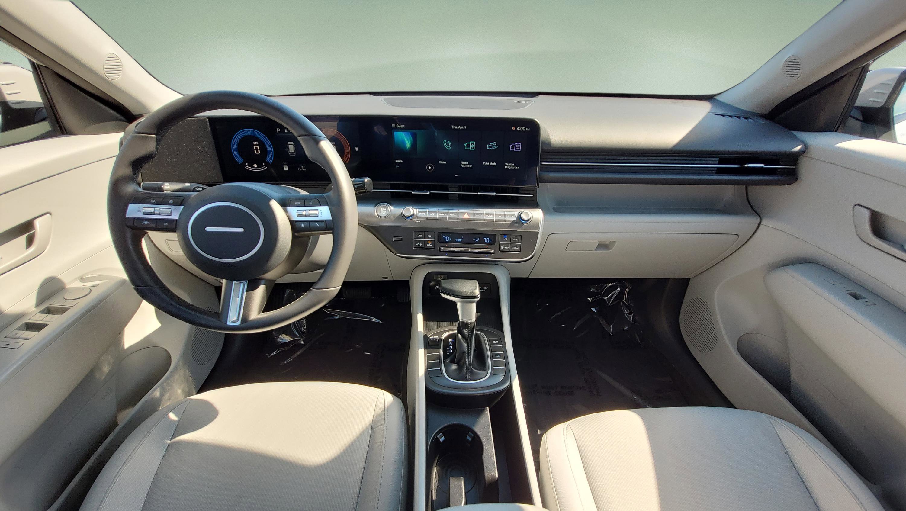 Used 2025 Hyundai Kona SEL image 15