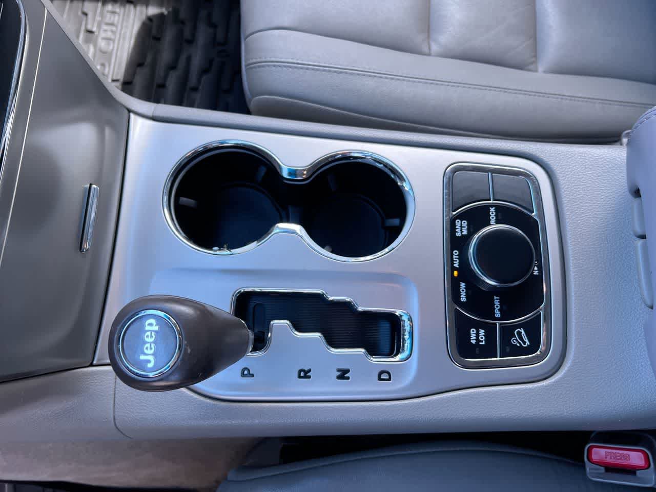 Used 2012 Jeep Grand Cherokee Laredo AWD/4WD image 20