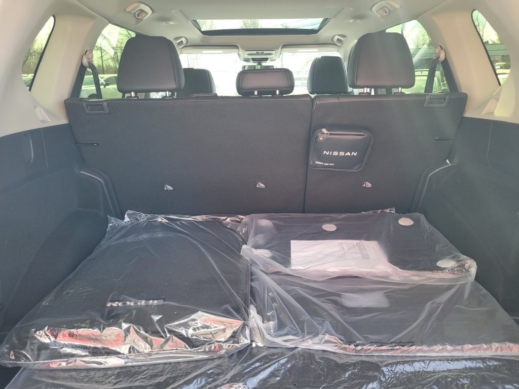 New 2026 Nissan Rogue Dark Armor AWD/4WD image 36