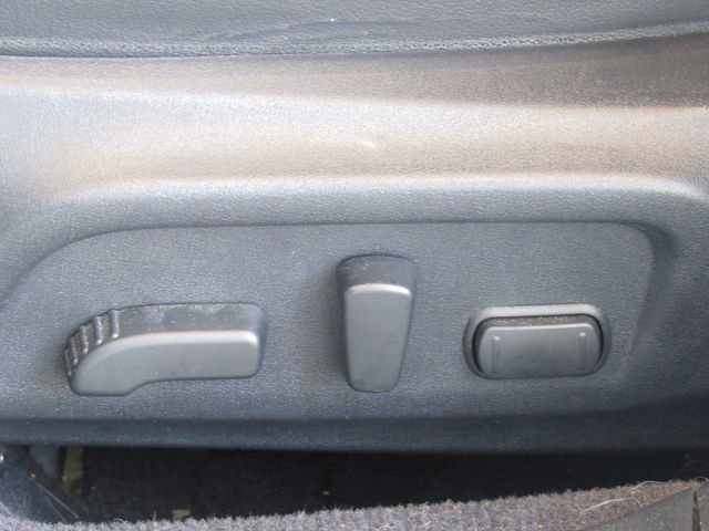 Used 2017 Subaru Outback 2.5i Limited image 13