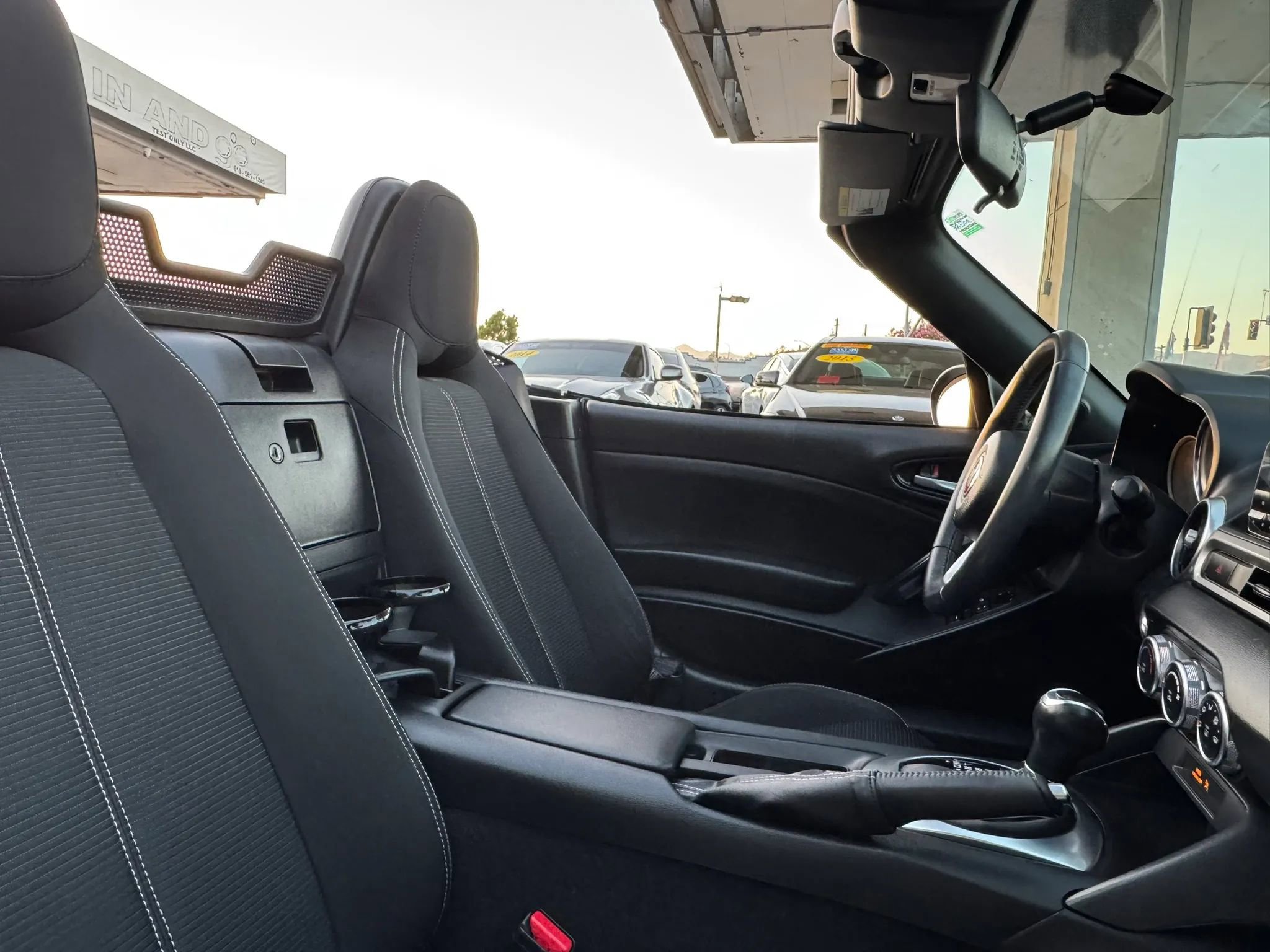 Used 2018 FIAT 124 Spider Classica RWD image 28