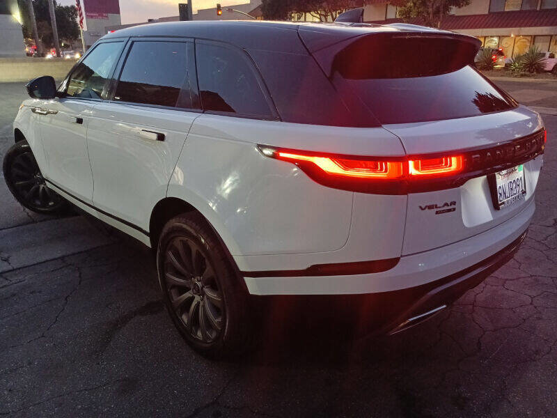 Used 2020 Land Rover Range Rover Velar R-Dynamic S image 12