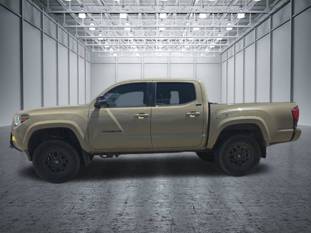 Used 2020 Toyota Tacoma SR5 AWD/4WD image 3