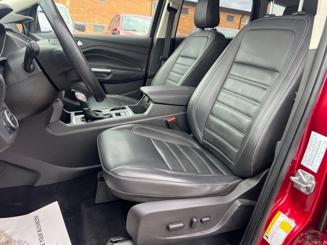 Certified 2019 Ford Escape SEL FWD image 18