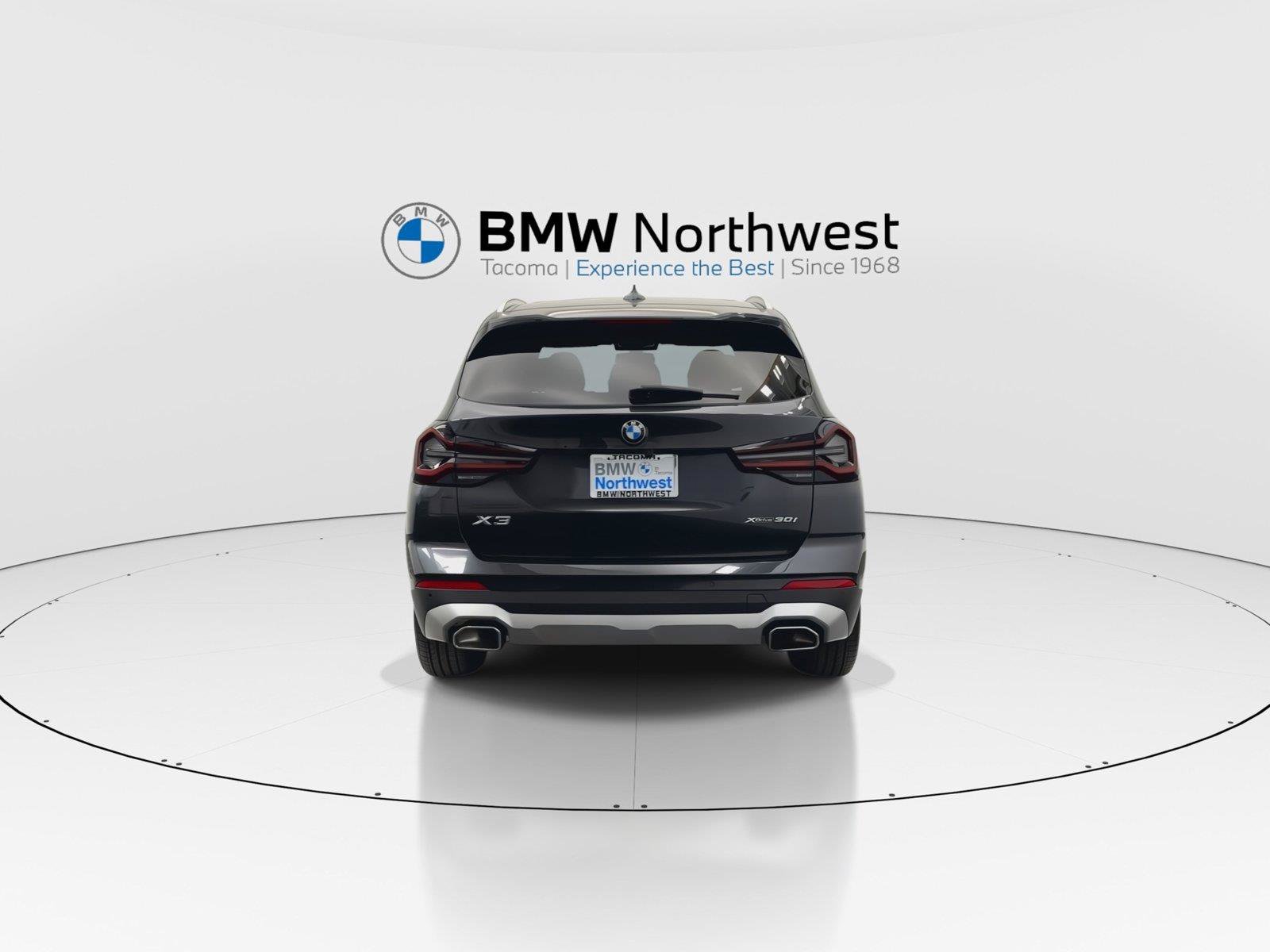 Used 2023 BMW X3 xDrive30i w/ Convenience Package AWD/4WD image 2