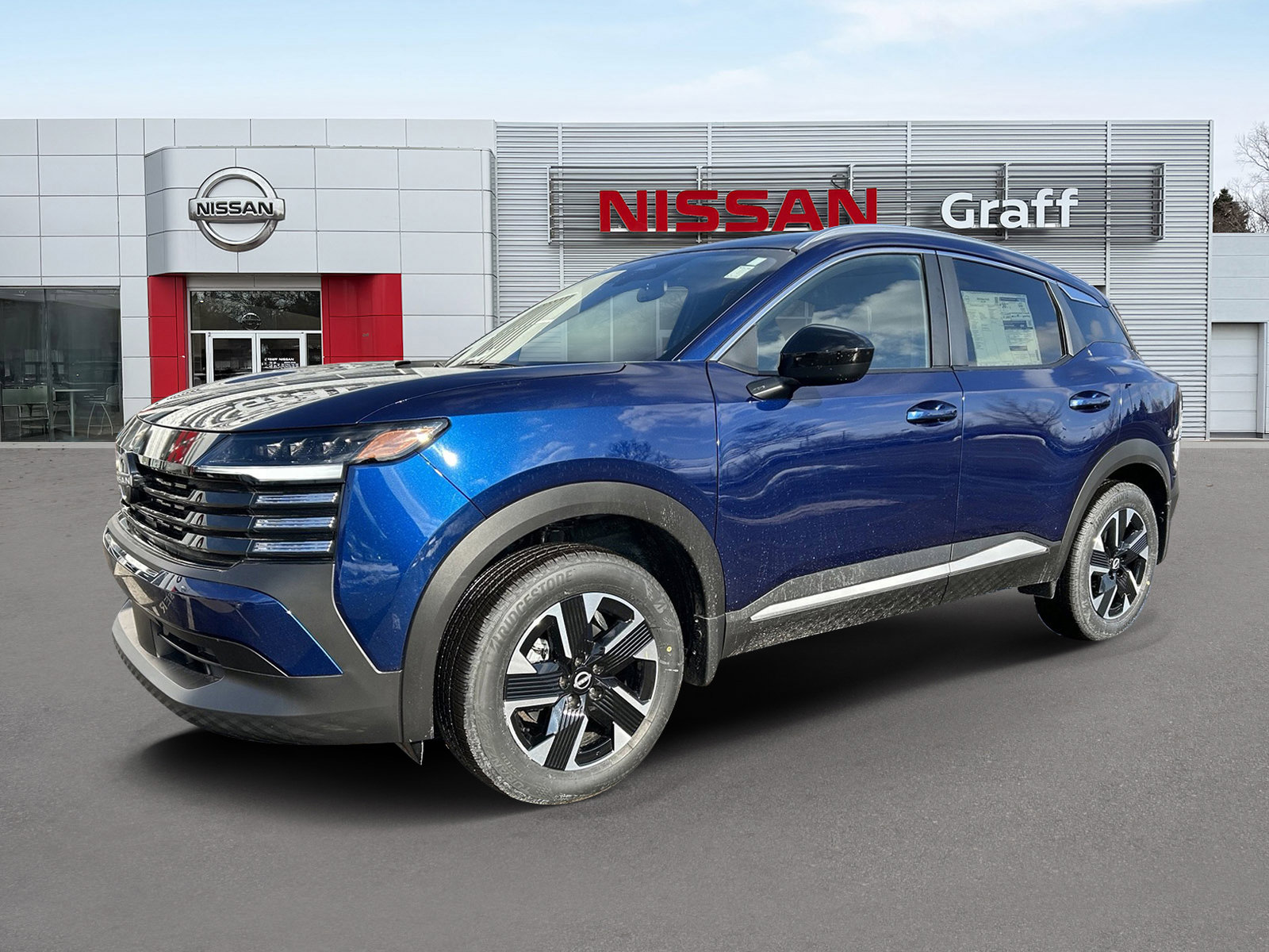 New 2026 Nissan Kicks SV w/ SV Premium Package image 2