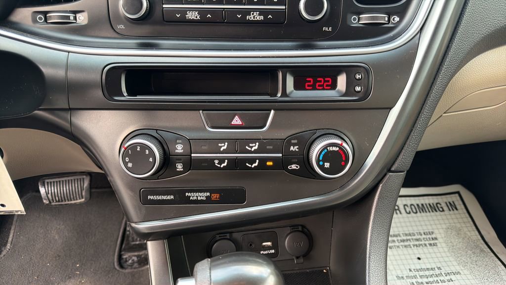 Used 2015 Kia Optima LX image 24