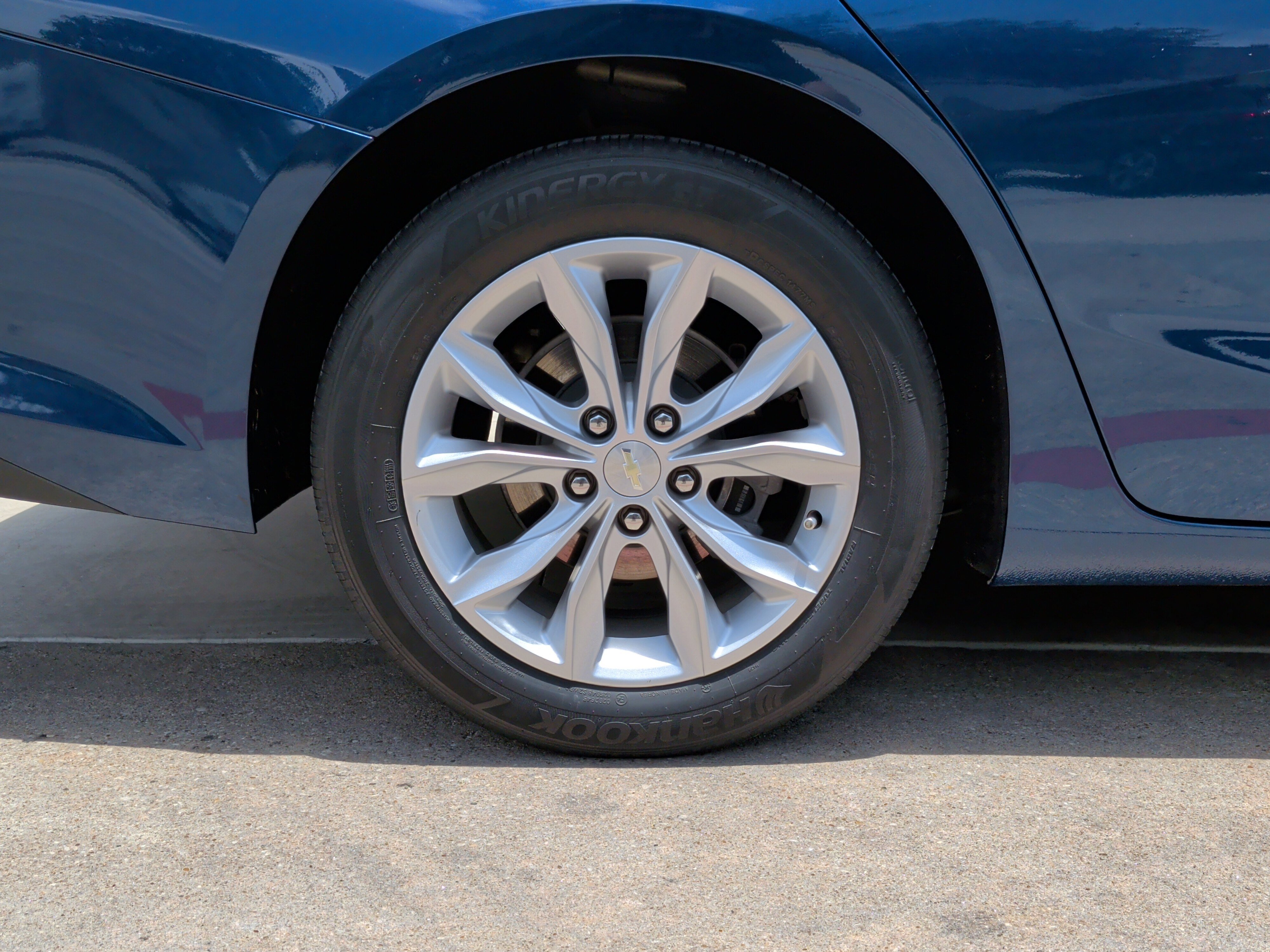 Used 2019 Chevrolet Malibu LT FWD image 13