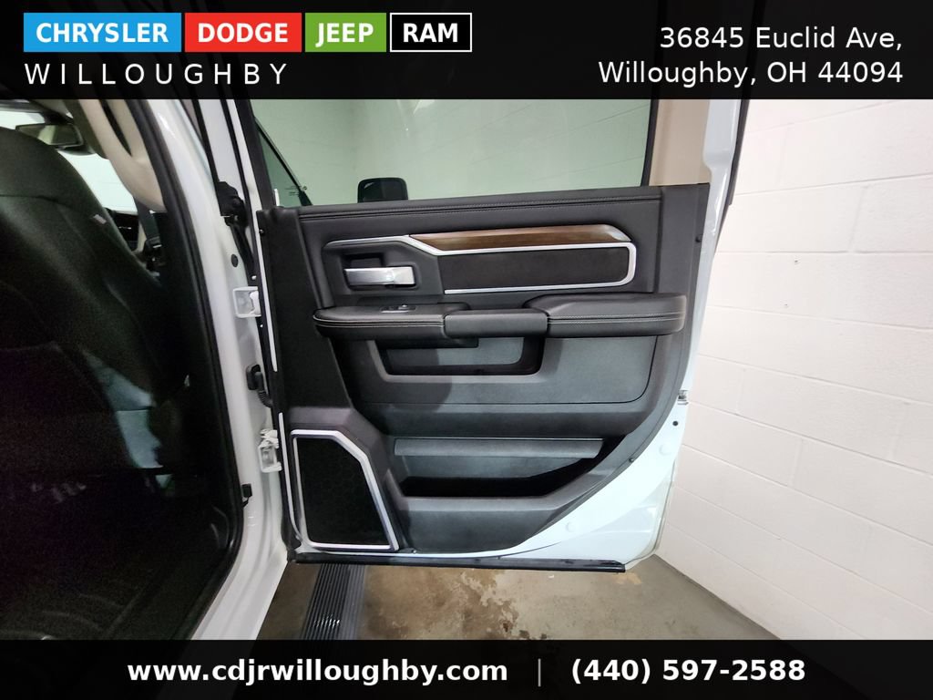 Used 2024 RAM 2500 Laramie AWD/4WD image 31