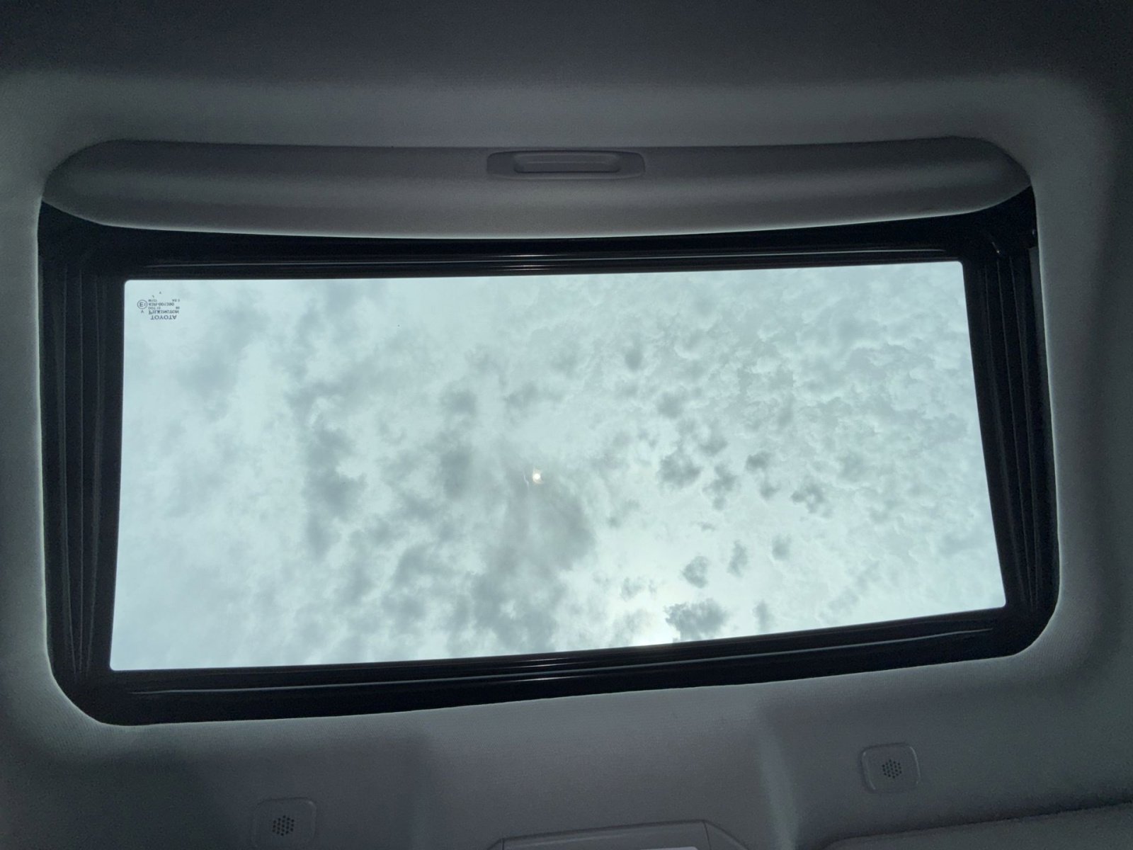 Used 2025 Toyota Highlander XLE FWD image 24