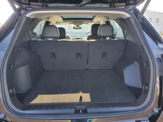 Used 2023 Chevrolet Equinox Premier image 9