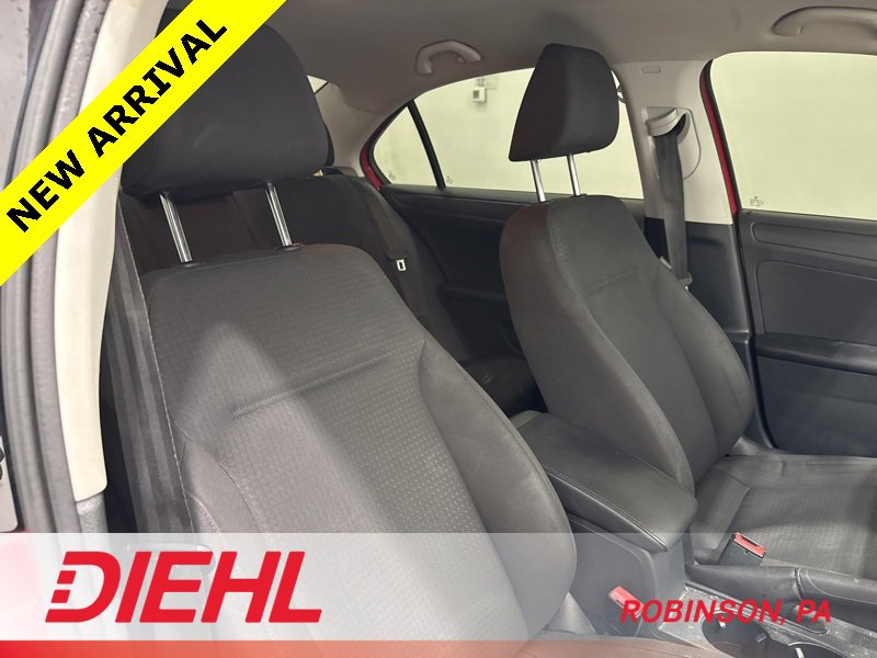 Used 2015 Volkswagen Jetta S image 11