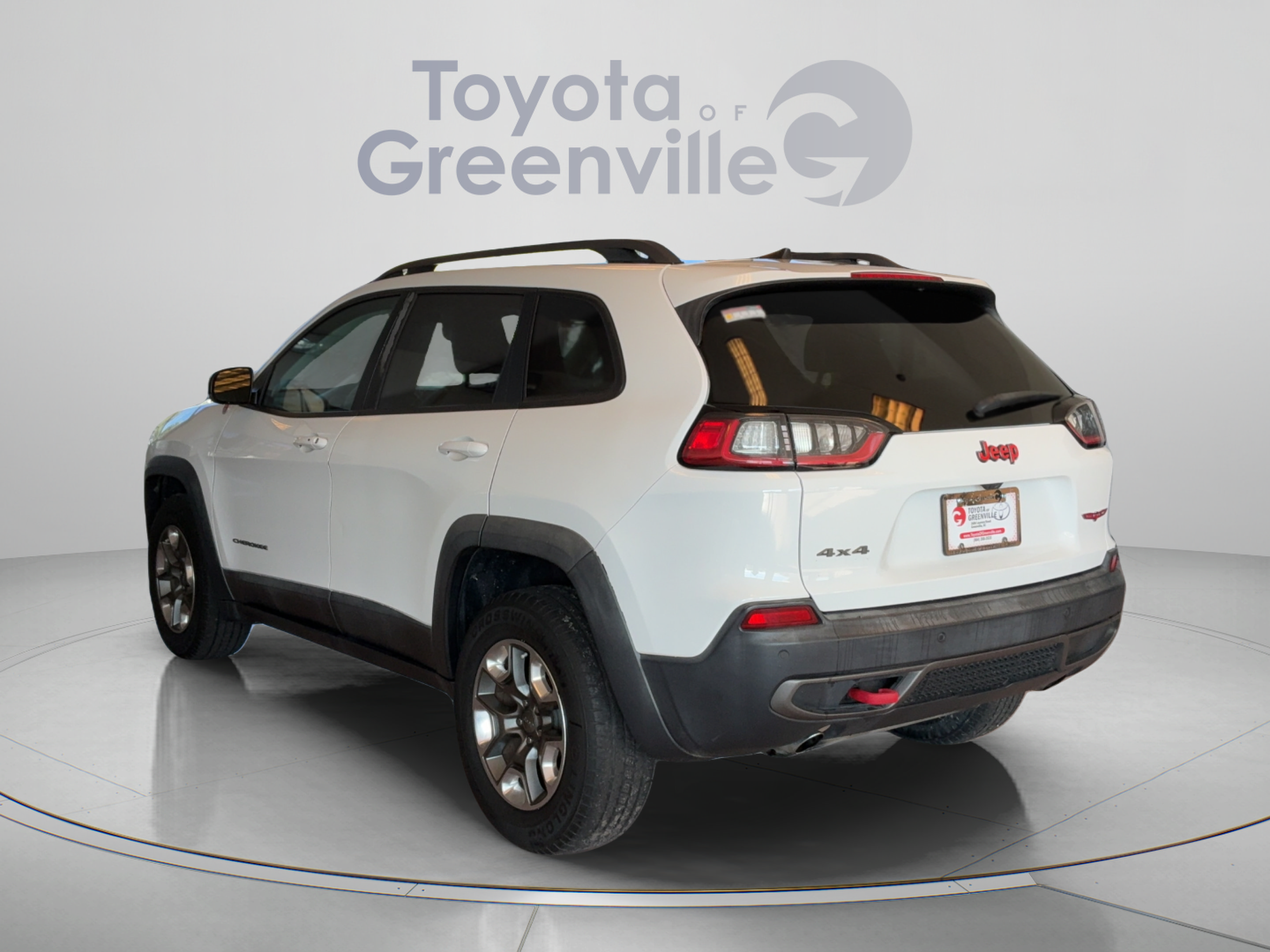 Used 2019 Jeep Cherokee Trailhawk AWD/4WD image 4
