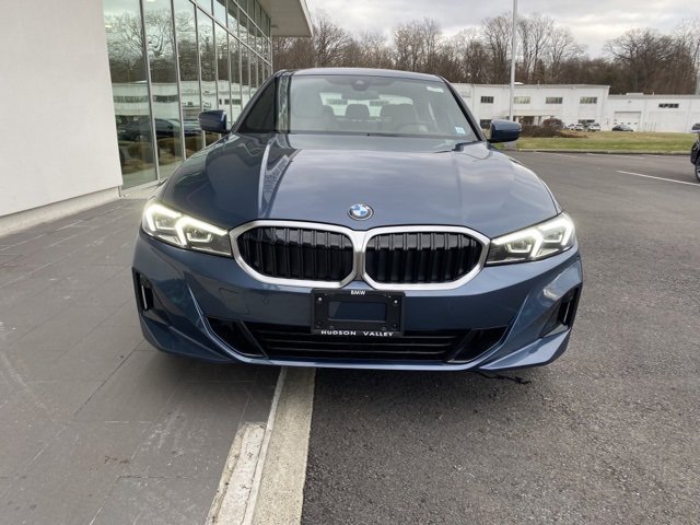Used 2025 BMW 330i xDrive Sedan w/ Premium Package image 6