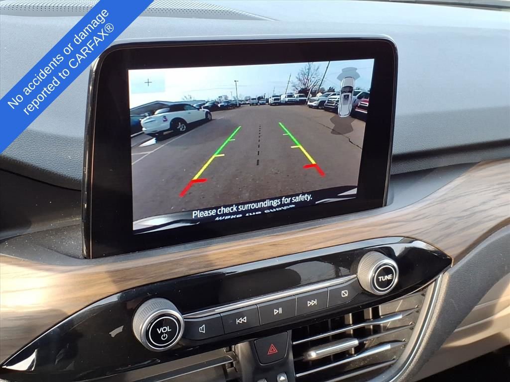 Used 2020 Ford Escape Titanium image 26