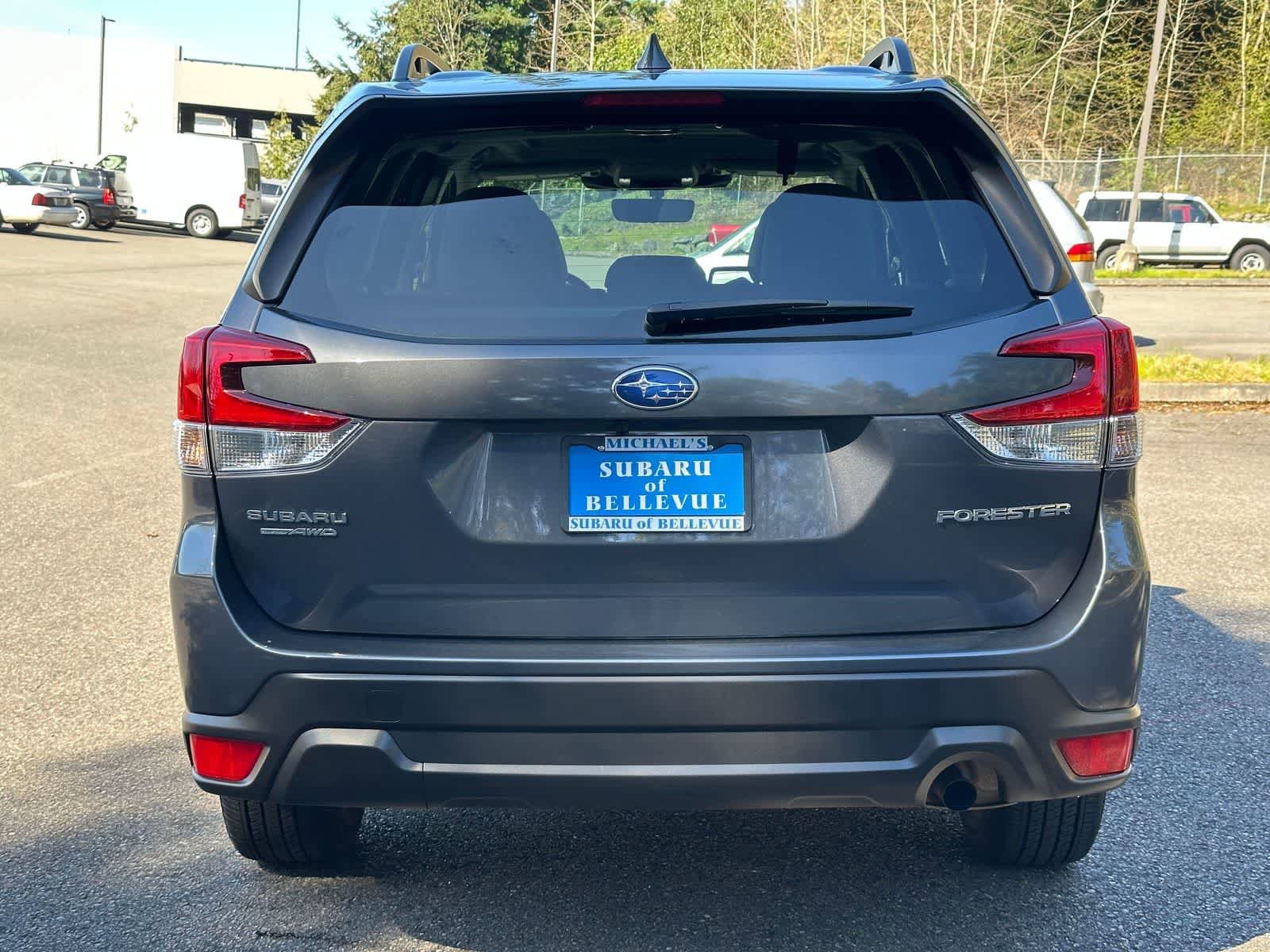 Certified 2023 Subaru Forester Premium AWD/4WD image 4