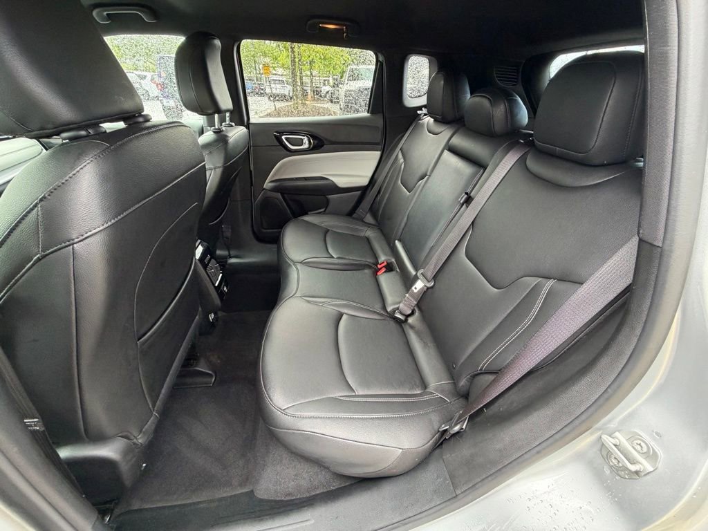 Certified 2025 Jeep Compass Limited AWD/4WD image 18